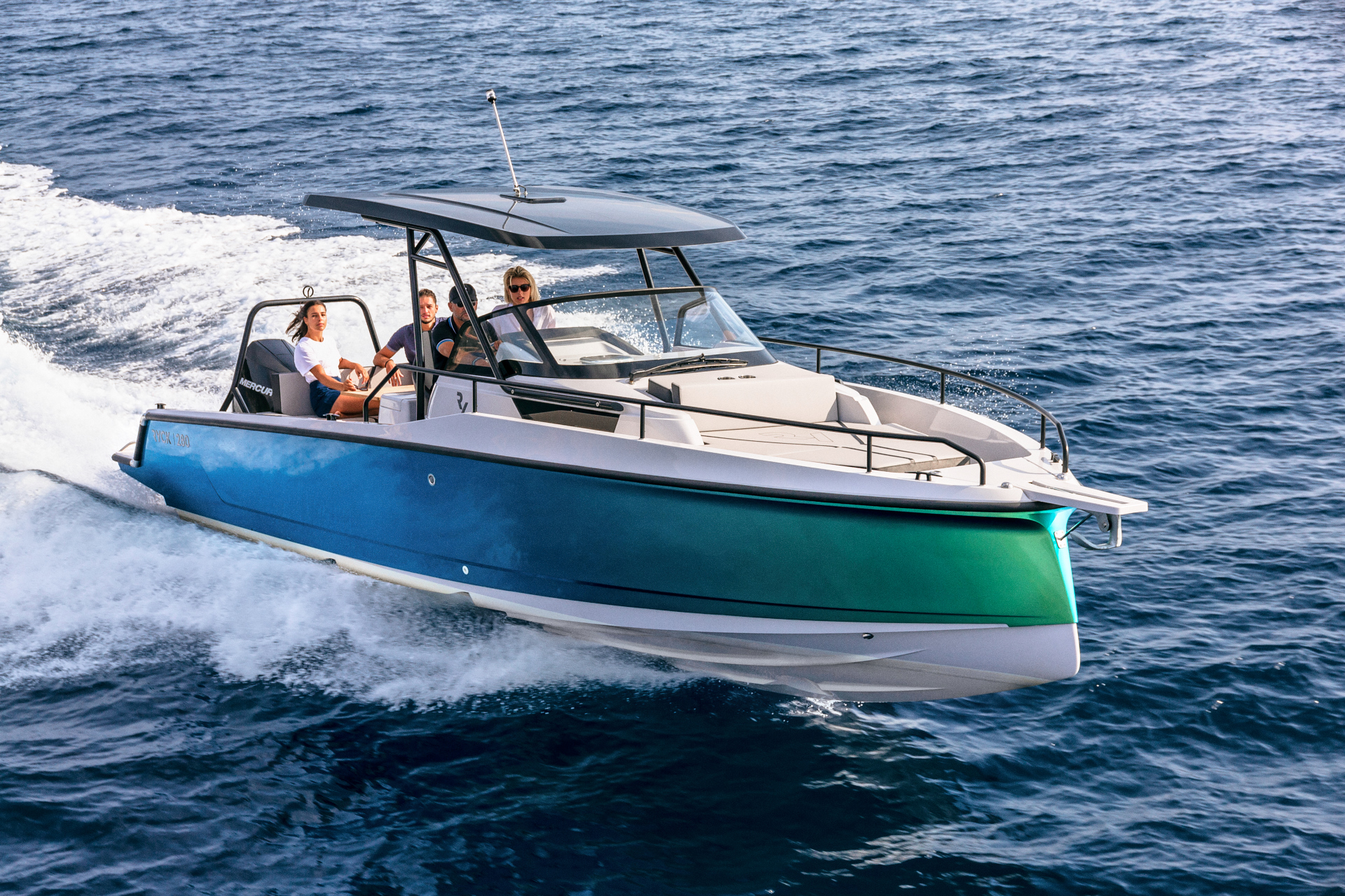 Location de bateaux moteur à la Trinité sur Mer ou dans le Golfe